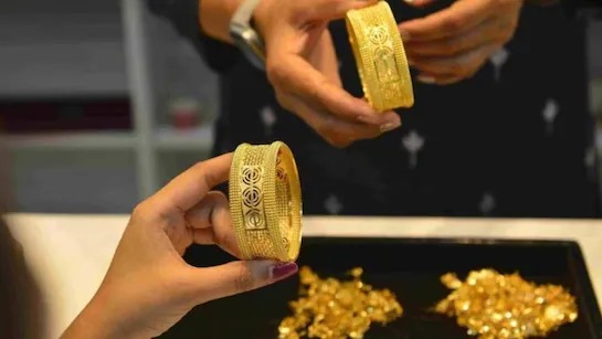 Gold Became Cheaper By ₹8000 In 1 Month, Know The Latest Rate